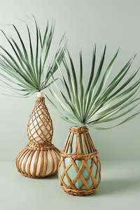 Vase à fleurs en rotin rustique avec détails faits à la main pour les chambres de style campagnard et les décorations intérieures modernes - Product Image 5