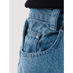 Jeans de Mezclilla CORE Vintage de Pierna Recta en Azul Lavado, con Característica Lavable, 13 OZ, 100% Algodón - Product Image 2