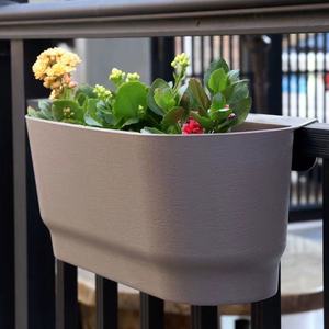 <span class=keywords><strong>Pots</strong></span> suspendus pour balustrade, <span class=keywords><strong>pots</strong></span> à <span class=keywords><strong>fleurs</strong></span> <span class=keywords><strong>en</strong></span> plastique pour balcon |   Pot de plante suspendu d'extérieur <span class=keywords><strong>en</strong></span> petites et grandes tailles - Product Image 4