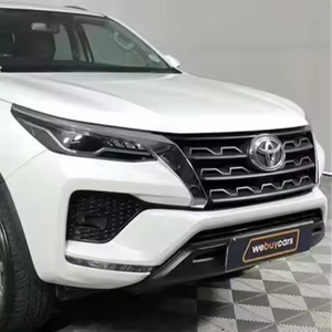 Fortuner SUV AWD Turbo 2022 d'occasion, sièges en cuir, R17, conduite à gauche - Product Image 1