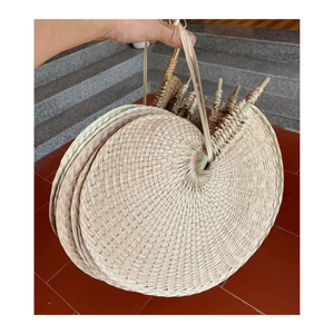 Tendance chaude décor bambou Handfan feuille de palmier Handfan artisanat produits naturels de la ferme Vigi - Product Image 1