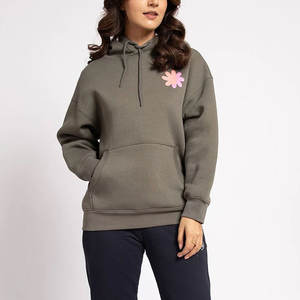 Vente en gros de sweats à capuche personnalisés pour femmes sweats à capuche respirants de couleur unie pour l'hiver avec logo avant - Product Image 2