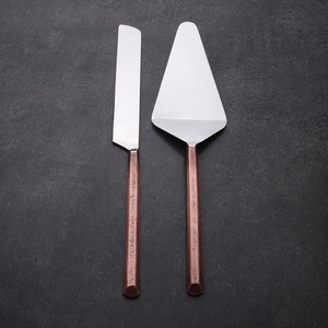 High Performance Stainless Steel <b>Cake</b> <b>Server</b> with Smooth Finished Designed for <b>Cake</b> Pie and Pastry Serving in Luxury Hotels - Product Image 3