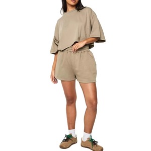 Personnaliser ensemble short 2 pièces pour femmes 100% coton léger à capuche polaire tenue décontracté écologique tissu doux logo personnalisé - Product Image 3