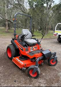Tondeuse autoportée diesel Kubota ZD1211 à braquage zéro, la meilleure en termes de rapport qualité-prix, machine de coupe d'herbe commerciale robuste pour la ferme et le jardin - Product Image 2
