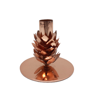 Vente en gros de bougeoir en fer décoratif pour la maison couleur cuivre taille standard bougeoir pour décoration de table - Product Image 1