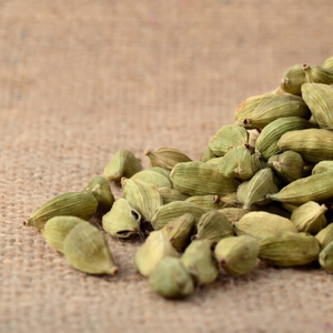Cardamome Aromatique Premium Fraîche et Brute 100% Pure 7mm Gros Calibre Vente en Gros Épice d'Exportation pour Importateurs de Djeddah - Product Image 6