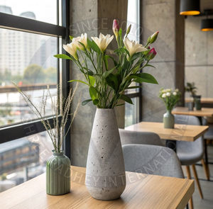 Vases élégants de fleur de décor d'hôtel pour des secteurs de réception - Product Image 1