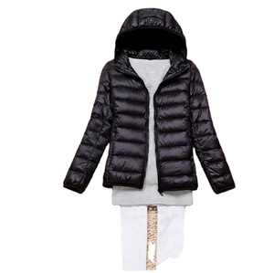 Chaqueta acolchada de algodón tejida de lona ecológica gruesa con capucha delgada cálida para exteriores de invierno más nueva con sombrero desmontable para mujer - Product Image 4