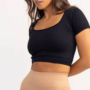 เสื้อยืดครอปสำหรับผู้หญิงลำลองชุดกางเกงขาสั้นไซส์ใหญ่พิเศษตกแต่งวินเทจทำจากผ้าเฟรนช์เทอร์รี่ใส่ไปยิมฟิตเนสครอปเหนือเข่า - Product Image 3