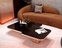 Aménagement intérieur de magasin de bijoux de luxe moderne sur mesure, vitrine à bijoux en travertin et or rose, aménagement commercial pour boutique de détail