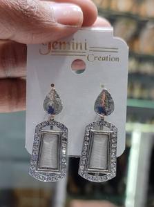 Dernières boucles d'oreilles bijoux en gros indiens de créateur fantaisie nouvelles collections pour femmes collection de boucles d'oreilles élégantes 2024 femmes et fille - Product Image 6