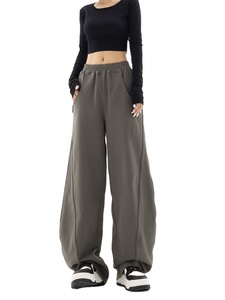 Vente en gros de pantalons de survêtement baggy pour femmes, coupe ample, taille élastique, vêtements de détente en polaire, pantalons de survêtement surdimensionnés personnalisés pour femmes - Product Image 2