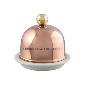 Magnifique beurrier décoratif en métal au charme vintage, parfait pour ajouter sophistication et praticité à votre table à manger - Product Image 6