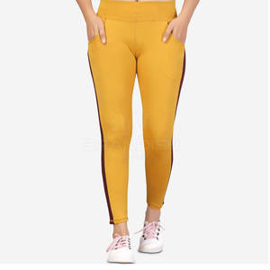 Mallas de Yoga de cintura elástica de alta calidad, mallas de Yoga de diseño único hechas en mallas de Yoga de la mejor calidad - Product Image 1