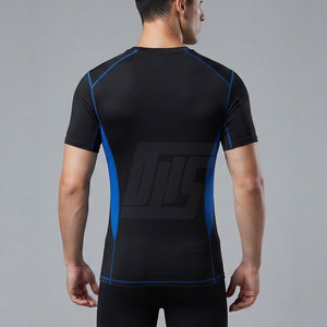 T-shirts de compression modernes avec technologie de séchage rapide, coupe confortable pour les athlètes et les séances d'entraînement quotidiennes - Product Image 4