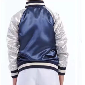 Chaqueta universitaria de satén con parche de logotipo personalizado, chaqueta de béisbol Bomber OEM Unisex Reversible College Winter Street Fashion Wear - Product Image 2