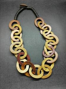 2025 recién llegado estilo joyería de moda collar de resina con cadena de algodón gargantilla de moda para mujeres regalos de bodas colgante de cereza - Product Image 2