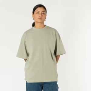 Camiseta 100% algodón Camiseta 240 GSM Camiseta de punto en blanco con patrón de letras Material de poliéster/algodón - Product Image 3