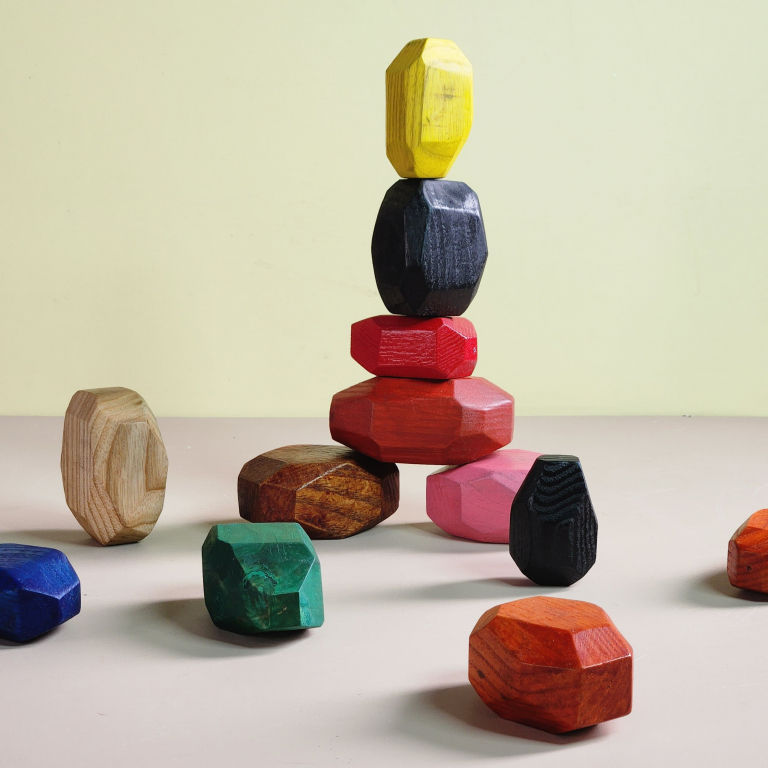 มีสีสัน