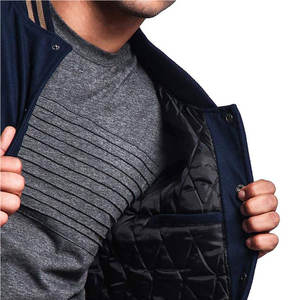 Chaquetas de Letterman con mangas de cuero ligeras de alta calidad fabricadas en Pakistán con cuello levantado para diseño de invierno Oem - Product Image 5