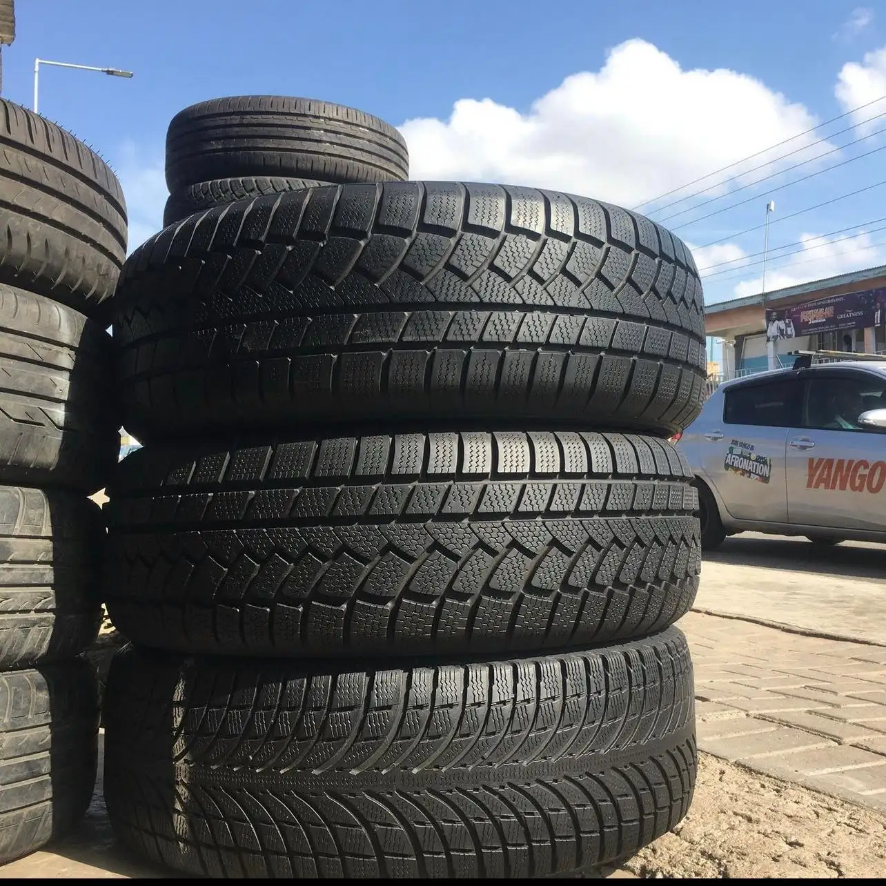 Veloce all'ingrosso pneumatici per auto usate per la vendita/di alta qualità pneumatici di seconda mano fornitori/all'ingrosso di pneumatici per auto usate fornitori