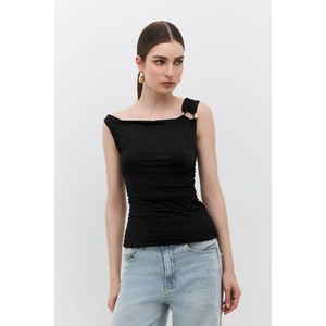 Blusa Elegante para Mujer en Tela Suave - Product Image 6