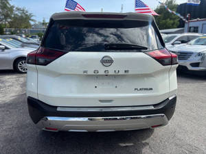 Nissan Rogue Platinum d'occasion 2023 - Product Image 6