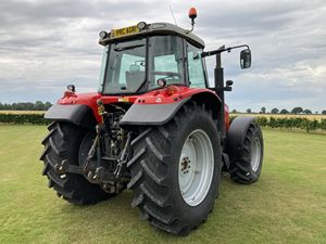Tractor diésel Massey Ferguson 6480 4WD, 130HP, excelente estado, bajas horas, engranajes agrícolas, componentes de núcleo, rodamiento de motor de rueda - Product Image 4