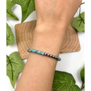 Pulsera Artesanal Navajo de Turquesa Heshi y Plata de Ley, Joyería Cultural Coleccionable - Product Image 3