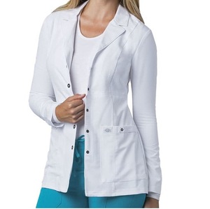 Blouse de laboratoire de consultation féminine personnalisée, blouse courte professionnelle blanche, uniformes de médecins hospitaliers, blouse de laboratoire respirante - Product Image 1