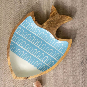 Plateau en bois sculpté à la main en forme de poisson - Product Image 1