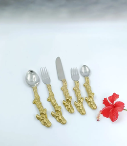 Ensemble de couverts en laiton de fabricant fiable pour les événements gastronomiques offrant une apparence brillante et une prise en main lisse pour une utilisation confortable - Product Image 6