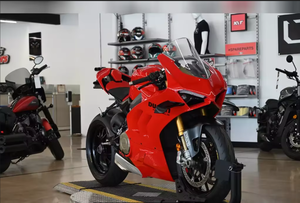เทคโนโลยีล่าสุด รถมอเตอร์ไซค์ Ducati Sportbike <span class=keywords><strong>V4S</strong></span> รุ่นปี 2025 ใหม่เอี่ยม พร้อมส่ง - Product Image 2