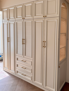 Set di Mobili per <span class=keywords><strong>Camera</strong></span> <span class=keywords><strong>da</strong></span> <span class=keywords><strong>Letto</strong></span> in Legno Massello di Lusso Moderno, <span class=keywords><strong>Armadio</strong></span> Durevole, Arredamento Domestico con Grande Capacità e Risparmio di Spazio per Uso Domestico - Product Image 4