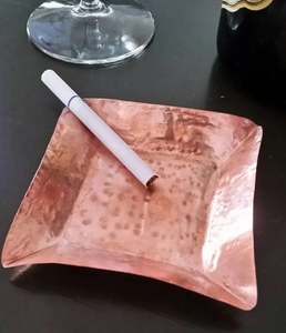 Diseño de metal de lujo martillado Característica Color marrón rojizo con marcas texturizadas indicadas - Product Image 2