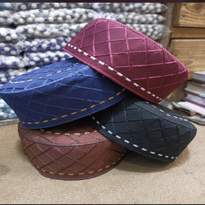 หมวกสวดมนต์มุสลิมสำหรับผู้ชายหลากสี100% ผ้าฝ้ายลายทางสำหรับการใช้งานประจำวันแบบถักด้วยมือทุกฤดูกาล - Product Image 1