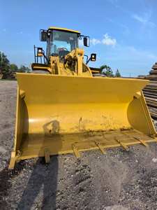 Promotion : Chargeuse frontale CAT 966H d'occasion, modèle 2023, 80 tonnes, 70/92 kW, moins de 2000 heures, usage intensif, peinture d'origine - Product Image 3