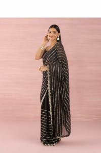 Hermoso color negro rico fiesta y función desgaste suave Georgette tela hilo de secuencia múltiple trabajo peso ligero elegante Saree - Product Image 3