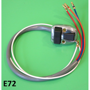 Interruptor de faro y bocina con botones negros Lambretta SX + Special (modelo producido entre mediados de 1966 y 1969) + GP/DL - Product Image 1