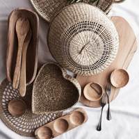 Meilleure vente 2026 Vietnam Dômes de protection alimentaire en maille, ronds, faits main en jonc de mer, accessoires de cuisine pour la maison, dômes de paniers tressés