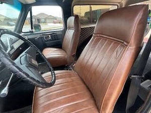 Auto Usado de Calidad a Precio Accesible, G-M-C Jim-my 1983, Volante a la Izquierda - Product Image 4