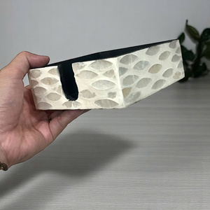 Sous-verres carrés en nacre avec boîte, fabrication artisanale de luxe, protection de table, OEM ODM par des artisans vietnamiens - Product Image 6