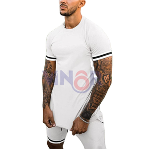 Chándal personalizado de alta calidad informal de dos piezas para correr para hombre, conjunto corto de algodón y poliéster transpirable, opción de talla grande impresa - Product Image 2