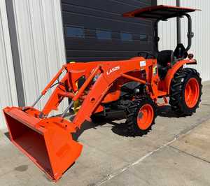 Tracteur agricole compact Kubota L2501 24,8 CV 4 roues motrices, moteur diesel D1703, tracteur utilitaire agricole - Product Image 3
