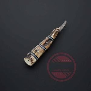 Rasoir droit en acier damassé fait à la main Rasoir de rasage de qualité supérieure Outil de barbier professionnel - Product Image 2