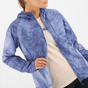 Veste coupe-vent légère à capuche pour femme imperméable, respirante et écologique, prête pour l'hiver, personnalisable en OEM de haute qualité - Product Image 4