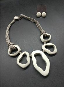 Collar de resina de alto acabado de moda de alta calidad superventas, joyería para mujer, pendientes, joyería, accesorios de joyería de moda - Product Image 6