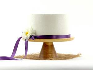 Soporte para Pastel de Madera Hecho a Mano con Textura Suave, Perfecto para Decoraciones de Cumpleaños y Fiestas - Product Image 3