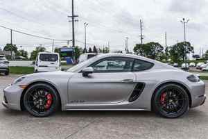 Excelente durabilidad 2024 P o r s c h e 718 Cayman GTS 4,0 1.600 Millas, Manual de 6 velocidades, 394-HP Flat-6 - Product Image 3